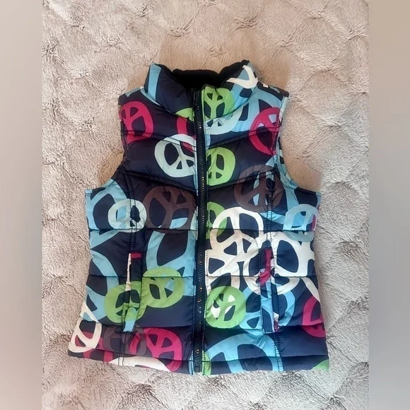 Old Navy Fleece Puffer Vest Peace Sign size Small 6-7 - Picture 1 of 5